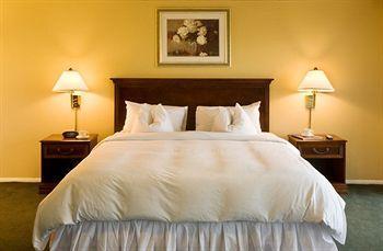 Hotel Hollywood Hills 3*