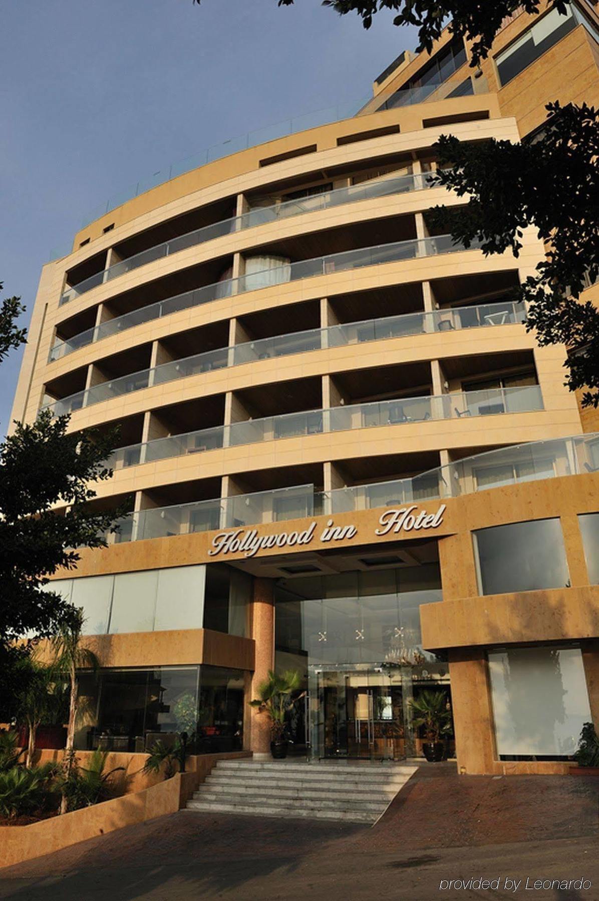 Hollywood Hills Hotel 3*